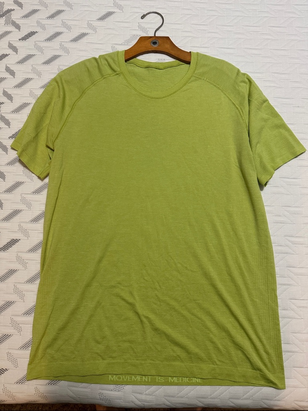 Men’s Bright Green Lululemon T-shirt